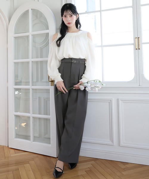 mipiarl(ミピアール)の「ハイウエストタックスラックス(スラックス・レディース・チャコール/アイボリー/ブラック・LARGE/MEDIUM/SMALL)」の12枚目の写真