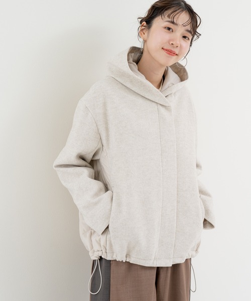 ANNA LUNA(アンナルナ)の「【ANNA LUNA】軽くて暖かい、フェイクウール キルト フードコート(その他アウター・レディース・ベージュ/チャコールグレー・MEDIUM)」の12枚目の写真
