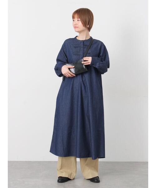 Lugnoncure(ルノンキュール)の「ピンタックデニムワンピース(ワンピース・レディース・ブラック/ネイビー・F)」の3枚目の写真