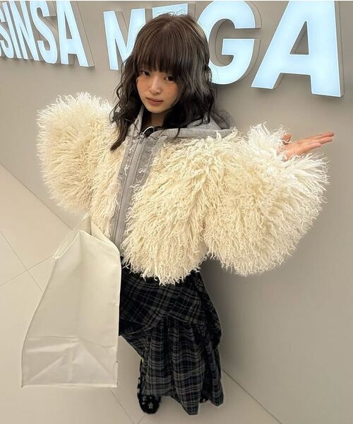 FLAREUP(フレアアップ)の「Asymmetrical Draped Layered Long Skirt (FL-256_Black)(スカート・レディース・ブラック・1/2)」の2枚目の写真