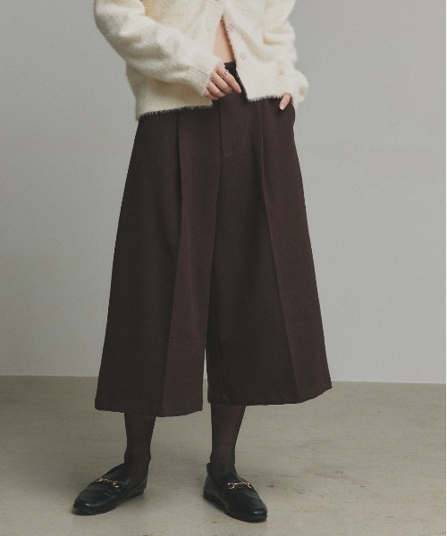 ad thie(アドティエ)の「ベルト付き フェイクウール バミューダパンツ(その他パンツ・レディース・ブラック/ダークブラウン/チャコール・FREE)」の14枚目の写真