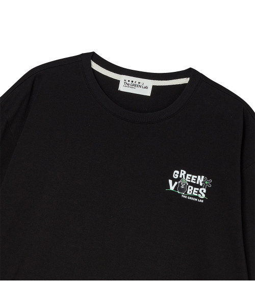 THE GREEN LAB（ザグリーンラボ）の「グリーンバイブズミニポイントグラフィック半袖Tシャツ[ブラック]（Tシャツ/カットソー・メンズ・その他・MEDIUM/LARGE/X-LARGE）」の2枚目の写真