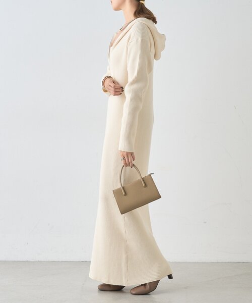 SHENERY（シーナリー）の「フーデットジップワンピース（ワンピース・レディース・グレー/オフホワイト/ブラック・36/38）」の7枚目の写真