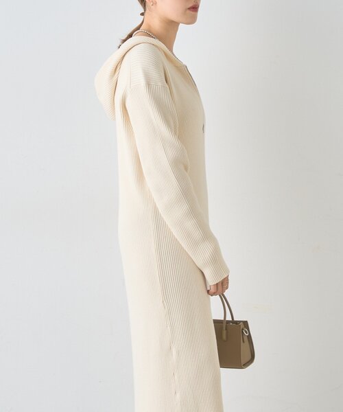 SHENERY（シーナリー）の「フーデットジップワンピース（ワンピース・レディース・グレー/オフホワイト/ブラック・36/38）」の14枚目の写真