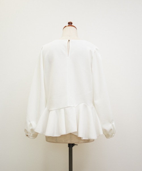 CLETTE(クレット)の「CLETTEオリジナルイレヘムペプラム長袖プルオーバー(Tシャツ/カットソー・レディース・オフホワイト/ブラック・LL/3L/4L)」の17枚目の写真