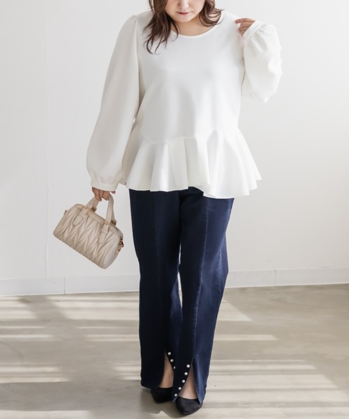 CLETTE(クレット)の「CLETTEオリジナルイレヘムペプラム長袖プルオーバー(Tシャツ/カットソー・レディース・オフホワイト/ブラック・LL/3L/4L)」の6枚目の写真