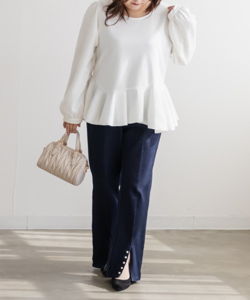 CLETTE(クレット)の「CLETTEオリジナルイレヘムペプラム長袖プルオーバー(Tシャツ/カットソー・レディース・オフホワイト/ブラック・LL/3L/4L)」の8枚目の写真