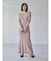 オフショルランダムニットワンピース