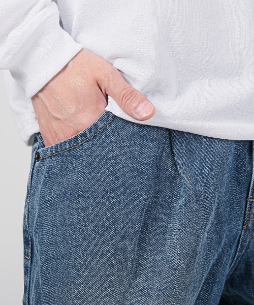 LUXSTYLE(ラグスタイル)の「ワイドタックデニムパンツ(デニムパンツ・メンズ・ブラック/ブルー/インディゴブルー/ブルー系その他・L/M)」の22枚目の写真