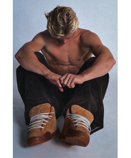 ERL(イーアールエル)の「UNISEX SUEDE MID VAMP SNEAKERS(スニーカー・メンズ・ブラウン系その他・8/9/10)」の2枚目の写真
