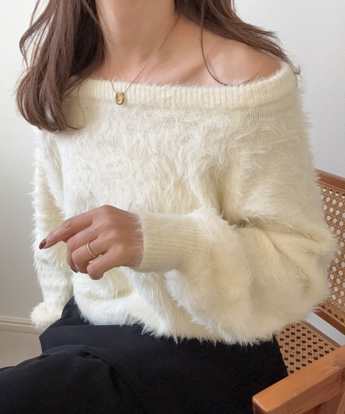 LAUIR(ラウアー)の「ボートネックシャギーニットトップス(ニット/セーター・レディース・アイボリー/ブラック・LARGE/MEDIUM)」の12枚目の写真