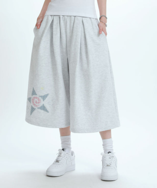 VENHIT（ベンヒット）の「チェックスタープリケバミューダパンツ[ホワイトメランジ]（その他パンツ・レディース・ホワイト・MEDIUM/LARGE/X-LARGE）」の2枚目の写真