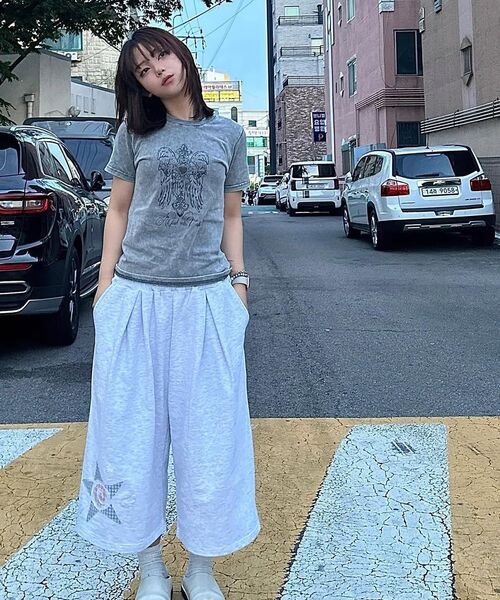 VENHIT（ベンヒット）の「チェックスタープリケバミューダパンツ[ホワイトメランジ]（その他パンツ・レディース・ホワイト・MEDIUM/LARGE/X-LARGE）」の5枚目の写真