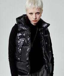 runningHIGH（ランニングハイ）の「クロッププファーベスト[ブラック]（ダウンベスト）」