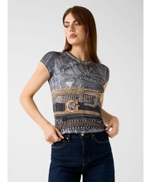 Guess | Short Sleeves Belt Wrapped R5 Sub Tee グラフィックTシャツ(Tシャツ/カットソー)