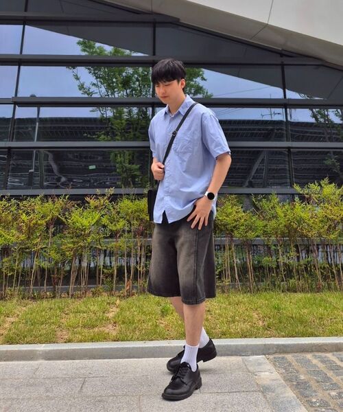 OURDAYZ（アワーデイズ）の「ウェイビーカーブドバミューダデニムパンツ[BLACK]（その他パンツ・レディース・その他・SMALL/MEDIUM/LARGE/X-LARGE）」の7枚目の写真