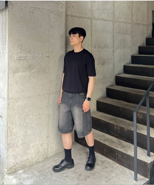 OURDAYZ（アワーデイズ）の「ウェイビーカーブドバミューダデニムパンツ[BLACK]（その他パンツ・レディース・その他・SMALL/MEDIUM/LARGE/X-LARGE）」の9枚目の写真