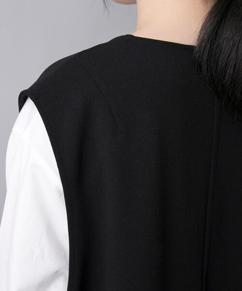 coen（コーエン）の「カットジョーゼット キーネックベスト（ベスト・レディース・ブラック/ライトグレー・L/M）」の3枚目の写真