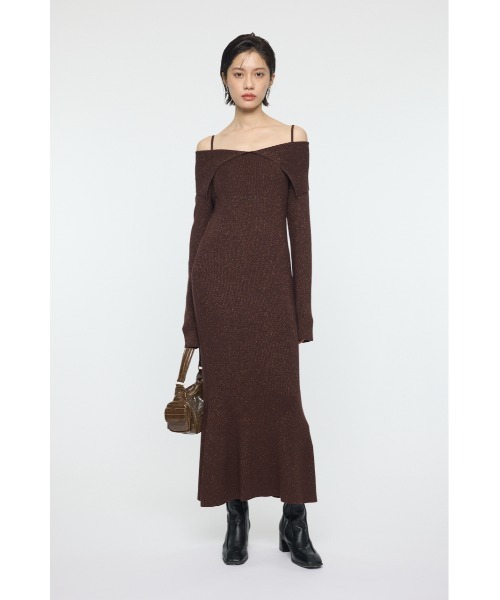 MOUSSY（マウジー）の「BIG COLLAR ニットドレス（ワンピース・レディース・ブラック/ブラウン/ネイビー・1/2）」の2枚目の写真