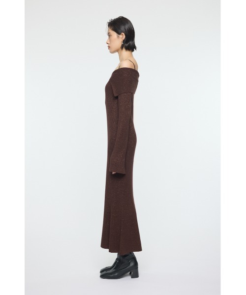 MOUSSY（マウジー）の「BIG COLLAR ニットドレス（ワンピース・レディース・ブラック/ブラウン/ネイビー・1/2）」の11枚目の写真