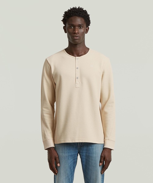 G-STAR（ジースター）の「Structured Tweeter Grandad T-Shirt/ヘンリーネックワッフルロングスリーブTシャツ（Tシャツ/カットソー・メンズ・ホワイト系その他/カーキ/ダークブラック・X-SMALL/SMALL/MEDIUM/LARGE/X-LARGE）」の2枚目の写真