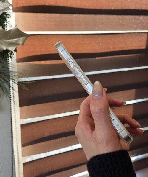 Loco Ocean(ロコオーシャン)の「チェック柄スター ポップ総柄 星 / スマホカバー iPhoneケース ( 12 / 13 / 14 / 15 / 16 / 17 )(スマホケース/カバー・レディース・ピンク/イエロー・iPhone 16/iPhone 15/iPhone 13/14/iPhone 12)」の9枚目の写真