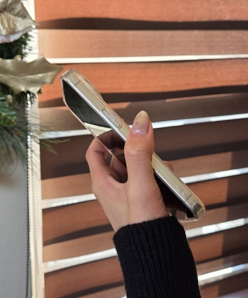 Loco Ocean(ロコオーシャン)の「チェック柄スター ポップ総柄 星 / スマホカバー iPhoneケース ( 12 / 13 / 14 / 15 / 16 / 17 )(スマホケース/カバー・レディース・ピンク/イエロー・iPhone 16/iPhone 15/iPhone 13/14/iPhone 12)」の10枚目の写真