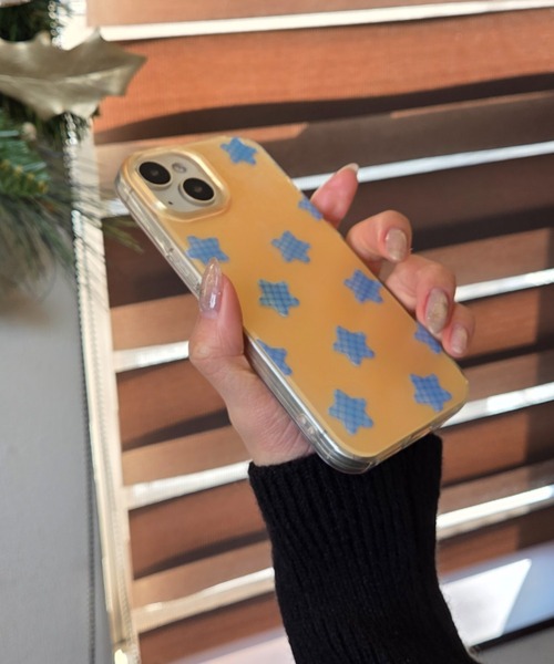 Loco Ocean(ロコオーシャン)の「チェック柄スター ポップ総柄 星 / スマホカバー iPhoneケース ( 12 / 13 / 14 / 15 / 16 / 17 )(スマホケース/カバー・レディース・ピンク/イエロー・iPhone 16/iPhone 15/iPhone 13/14/iPhone 12)」の11枚目の写真