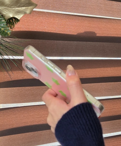 Loco Ocean(ロコオーシャン)の「チェック柄スター ポップ総柄 星 / スマホカバー iPhoneケース ( 12 / 13 / 14 / 15 / 16 / 17 )(スマホケース/カバー・レディース・ピンク/イエロー・iPhone 16/iPhone 15/iPhone 13/14/iPhone 12)」の16枚目の写真