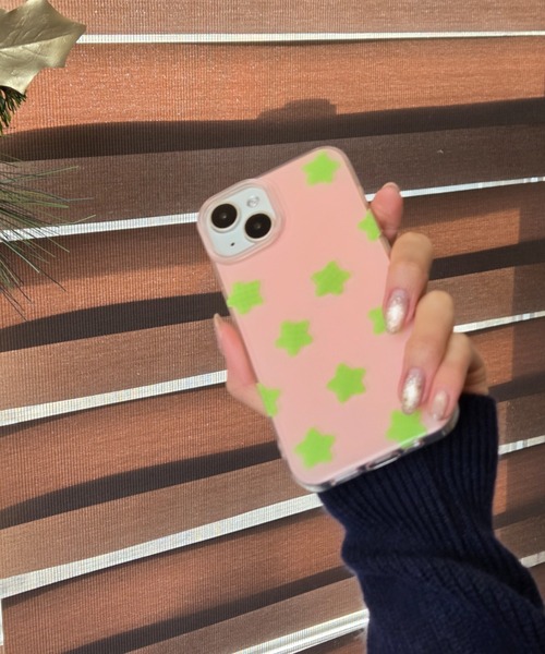 Loco Ocean(ロコオーシャン)の「チェック柄スター ポップ総柄 星 / スマホカバー iPhoneケース ( 12 / 13 / 14 / 15 / 16 / 17 )(スマホケース/カバー・レディース・ピンク/イエロー・iPhone 16/iPhone 15/iPhone 13/14/iPhone 12)」の19枚目の写真