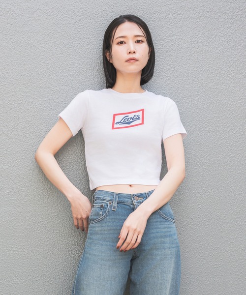 Levi's(リーバイス)の「Levi's/リーバイス グラフィック エッセンシャル スポーティ Tシャツ(Tシャツ/カットソー・レディース・ホワイト・M/S/XS)」の11枚目の写真