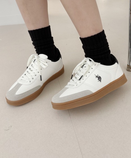 U.S. POLO ASSN.（ユーエスポロアッスン）の「【U.S. POLO ASSN.】カジュアル ローカット レザーライク スニーカー（スニーカー・レディース・ホワイト×ブラック/ベージュ系その他/ネイビー×ホワイト・22.5/23/23.5/24/24.5）」の17枚目の写真