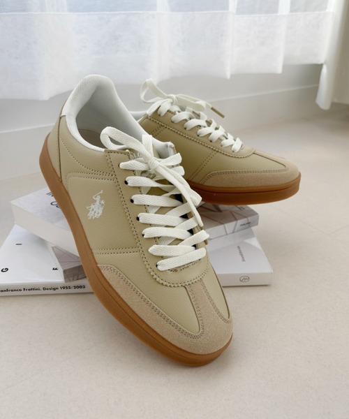 U.S. POLO ASSN.（ユーエスポロアッスン）の「【U.S. POLO ASSN.】カジュアル ローカット レザーライク スニーカー（スニーカー・レディース・ホワイト×ブラック/ベージュ系その他/ネイビー×ホワイト・22.5/23/23.5/24/24.5）」の6枚目の写真