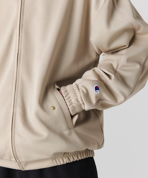 Champion（チャンピオン）の「【Champion/チャンピオン】直営限定コレクション メンズ トラックジャケット（その他アウター・メンズ・オリーブ/アイボリー系/ブラック・X-LARGE/SMALL/MEDIUM/LARGE）」の6枚目の写真