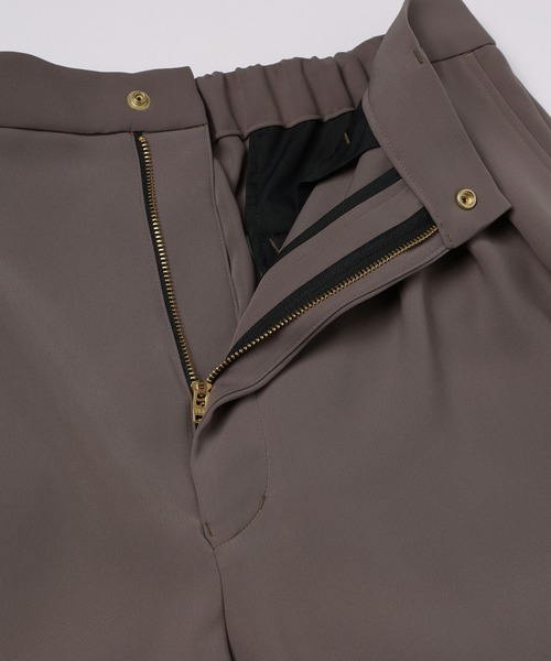 CULLNI(クルニ)の「Dry Double Cloth 3Tuck Semi Wide Pant(スラックス・メンズ・ネイビー/ダークブラウン/アッシュブラウン/ブラック・2/1/0)」の14枚目の写真