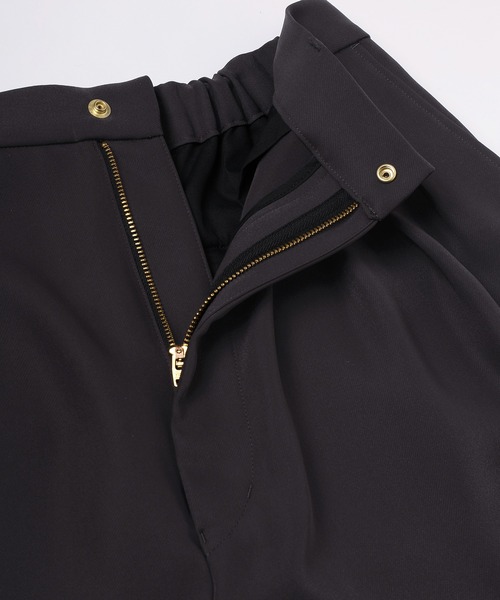 CULLNI(クルニ)の「Dry Double Cloth 3Tuck Semi Wide Pant(スラックス・メンズ・ネイビー/ダークブラウン/アッシュブラウン/ブラック・2/1/0)」の19枚目の写真