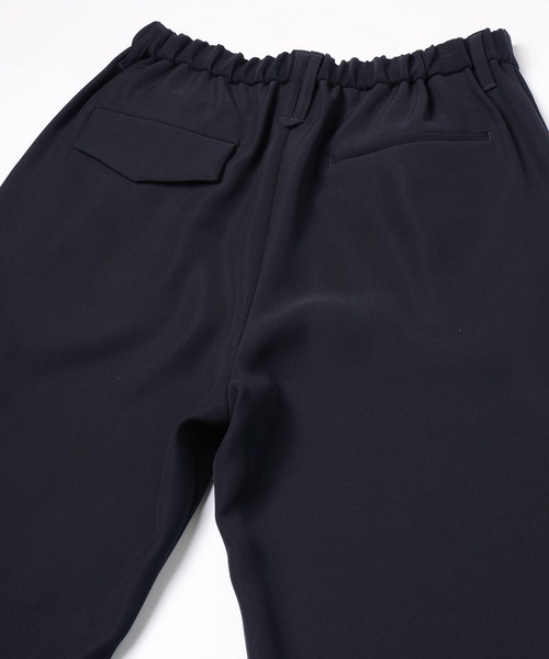 CULLNI(クルニ)の「Dry Double Cloth 3Tuck Semi Wide Pant(スラックス・メンズ・ネイビー/ダークブラウン/アッシュブラウン/ブラック・2/1/0)」の18枚目の写真