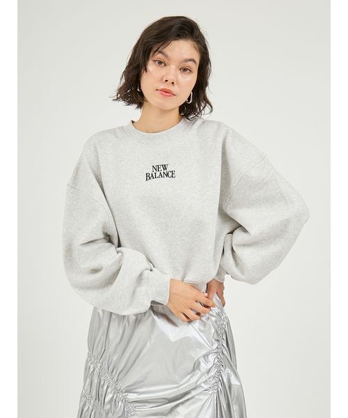 NEW BALANCE(ニューバランス)の「【New Balance for emmi】Track side フリースクルー(スウェット・レディース・ライトグレー・M/S)」の2枚目の写真