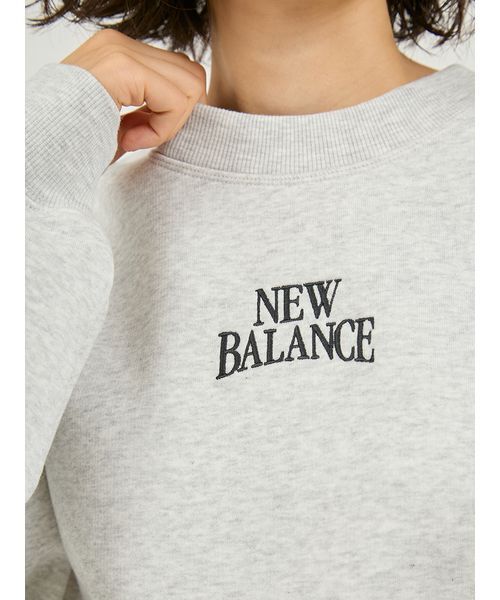NEW BALANCE(ニューバランス)の「【New Balance for emmi】Track side フリースクルー(スウェット・レディース・ライトグレー・M/S)」の10枚目の写真