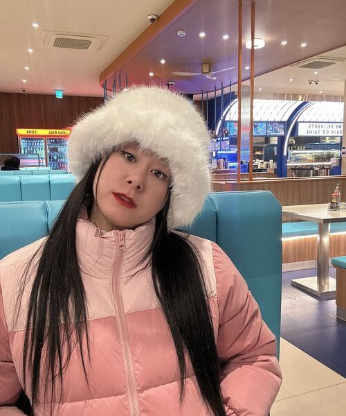 LUVISTRUE(ラヴイズトゥルー)の「AM GLOSSY SHORT PUFFER JACKET(PINK)(ダウンジャケット/コート・レディース・その他・FREE)」の3枚目の写真
