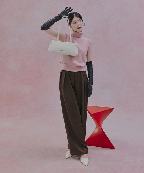 CHARLES & KEITH(チャールズ & キース)の「ツートーン バックルポインテッドスリングバックパンプス(パンプス・レディース・バーガンディー/イエロー系その他2/ブラック/ブラック系その他6・25cm/24.5cm/23.5cm/23cm/22.5cm/25.5cm)」の6枚目の写真