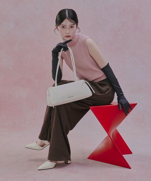 CHARLES & KEITH(チャールズ & キース)の「ツートーン バックルポインテッドスリングバックパンプス(パンプス・レディース・バーガンディー/イエロー系その他2/ブラック/ブラック系その他6・25cm/24.5cm/23.5cm/23cm/22.5cm/25.5cm)」の5枚目の写真