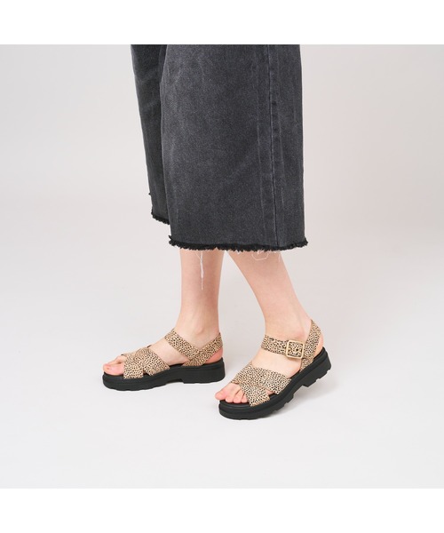 Clarks(クラークス)の「Orinoco3 Cross / オリノコ3クロス (アニマルプリント)(サンダル・レディース・アニマル・UK6/UK5.5/UK5/UK4.5/UK4/UK3.5/UK3)」の15枚目の写真