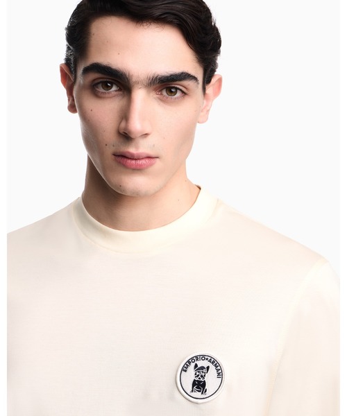 EMPORIO ARMANI(エンポリオアルマーニ)の「【エンポリオ アルマーニ】Tシャツ リヨセル混紡ジャージー フレンチブルドッグパッチ(Tシャツ/カットソー・メンズ・ネイビー/オフホワイト・MEDIUM/LARGE/XX-LARGE/X-SMALL/X-LARGE/SMALL)」の7枚目の写真