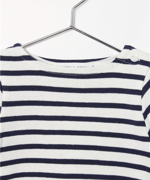 URBAN RESEARCH DOORS（アーバンリサーチドアーズ）の「FORK＆SPOON Color Border（Tシャツ/カットソー・キッズ・ホワイト/ブルー系その他/レッド・120/90/105/135）」の4枚目の写真