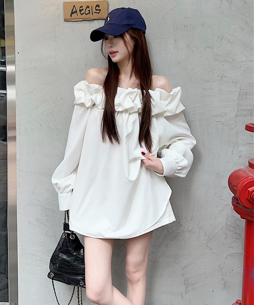 Nia（ニア）の「Nia(ニア)/フリルオフショルブラウス（シャツ/ブラウス・レディース・ホワイト・LARGE/MEDIUM/SMALL）」の3枚目の写真