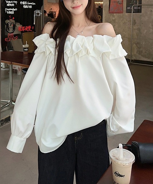 Nia（ニア）の「Nia(ニア)/フリルオフショルブラウス（シャツ/ブラウス・レディース・ホワイト・LARGE/MEDIUM/SMALL）」の4枚目の写真