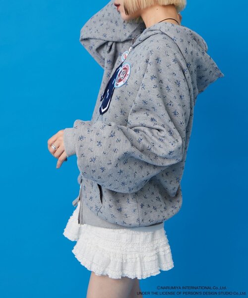 w closet（ダブルクローゼット）の「【ANGEL BLUE】ナカムラくん花柄ワッフルパーカー（パーカー・レディース・ピンク/グレー・FREE）」の4枚目の写真