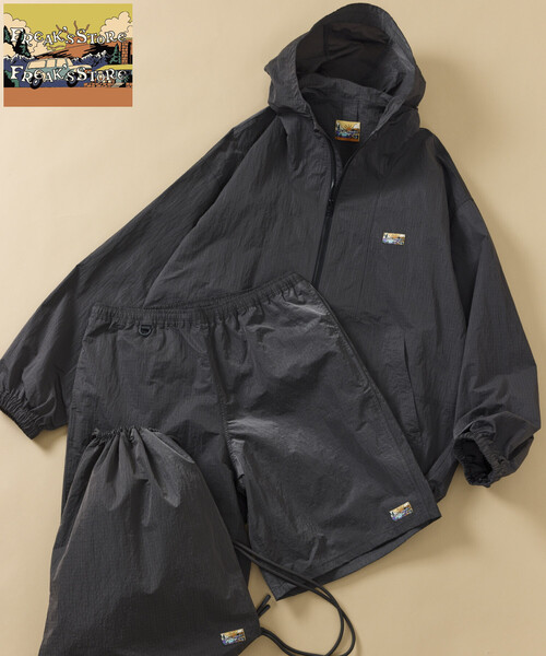 FREAK'S STORE（フリークスストア）の「アウトドア リップストップ ナイロン ワンポイントロゴ ジップアップパーカー ショーツ バッグ 3Pセット/セットアップ（ナイロンジャケット・メンズ・ワインレッド/ブラック/チャコールグレー/その他9/オレンジ・SMALL/LARGE/MEDIUM）」の2枚目の写真