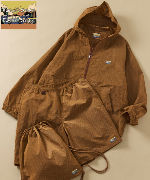 FREAK'S STORE（フリークスストア）の「アウトドア リップストップ ナイロン ワンポイントロゴ ジップアップパーカー ショーツ バッグ 3Pセット/セットアップ（ナイロンジャケット・メンズ・ワインレッド/ブラック/チャコールグレー/その他9/オレンジ・SMALL/LARGE/MEDIUM）」の4枚目の写真